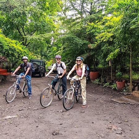 Shamba Hostel Usa River ภายนอก รูปภาพ