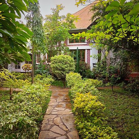 Shamba Hostel Usa River ภายนอก รูปภาพ