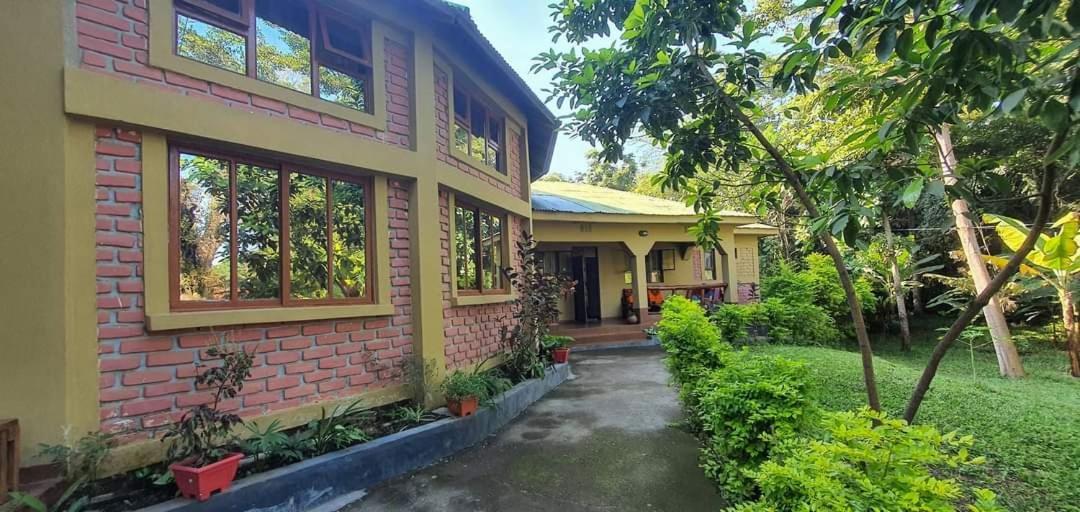 Shamba Hostel Usa River ภายนอก รูปภาพ