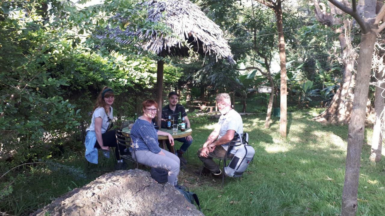 Shamba Hostel Usa River ภายนอก รูปภาพ